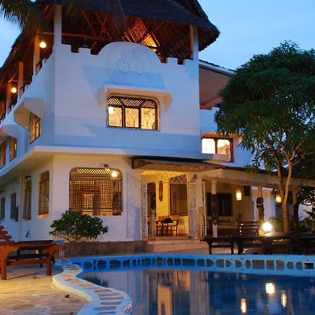 Pashmina House Bed and Breakfast Watamu Buitenkant foto