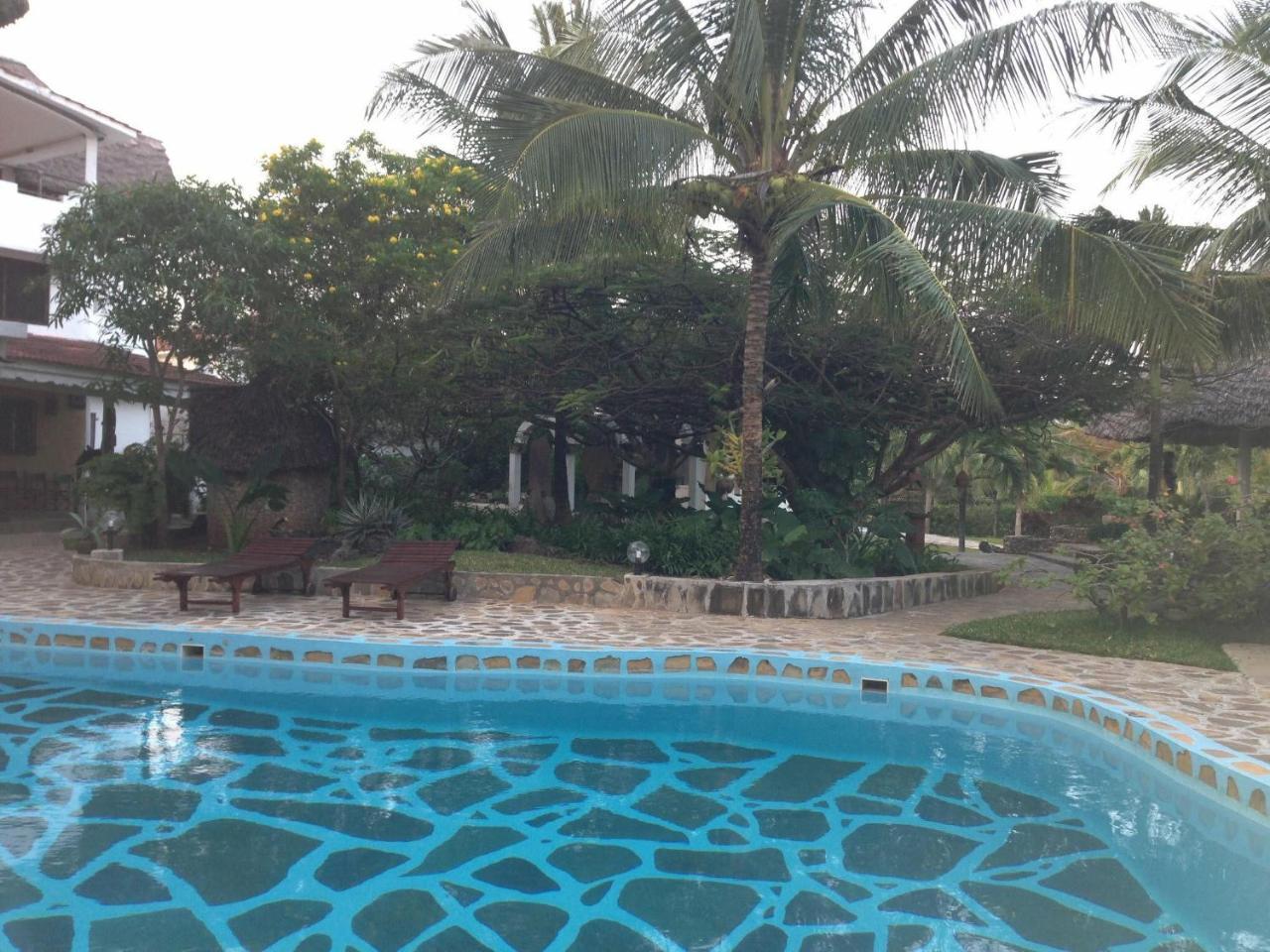 Pashmina House Bed and Breakfast Watamu Buitenkant foto
