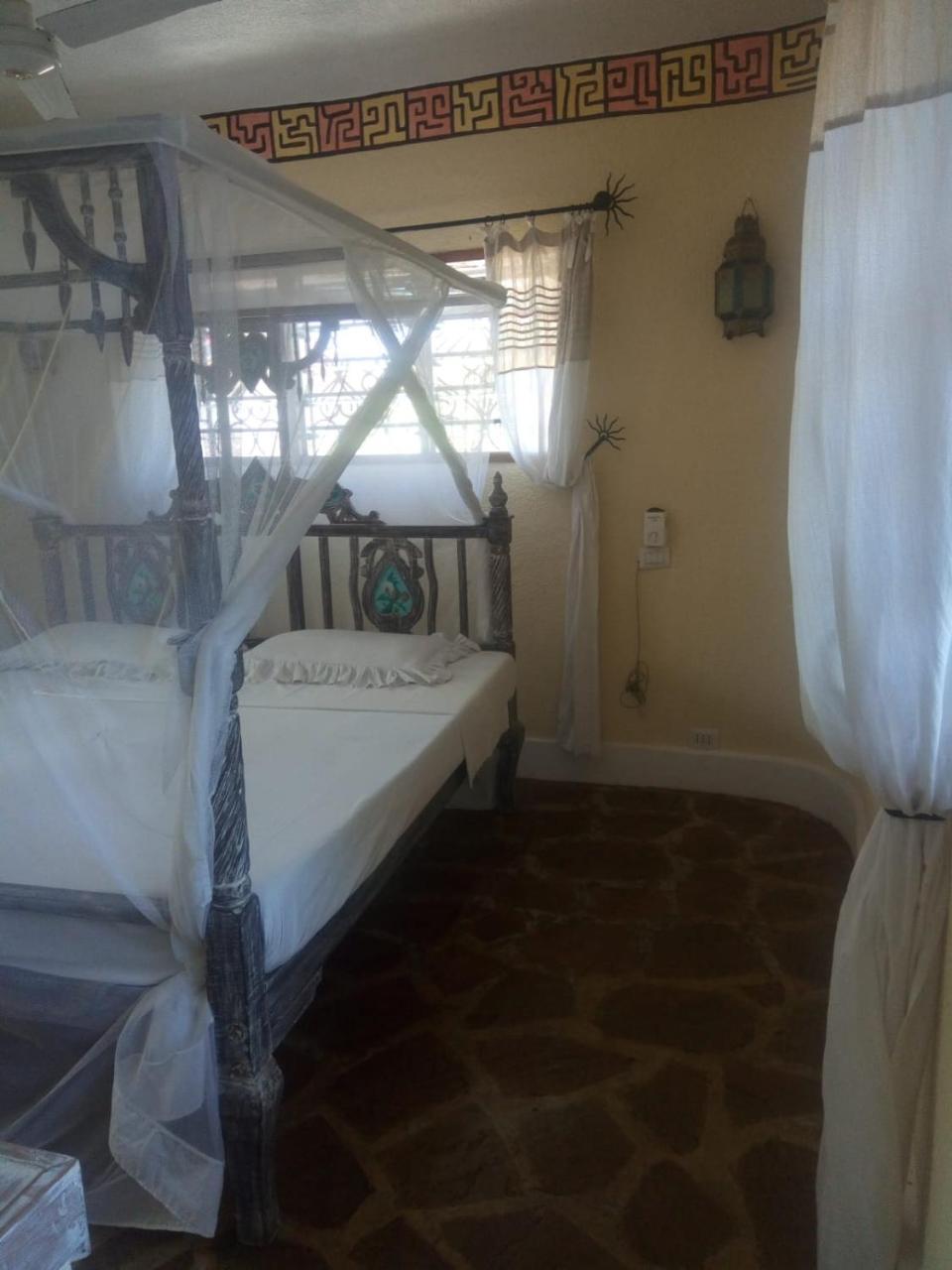 Pashmina House Bed and Breakfast Watamu Buitenkant foto