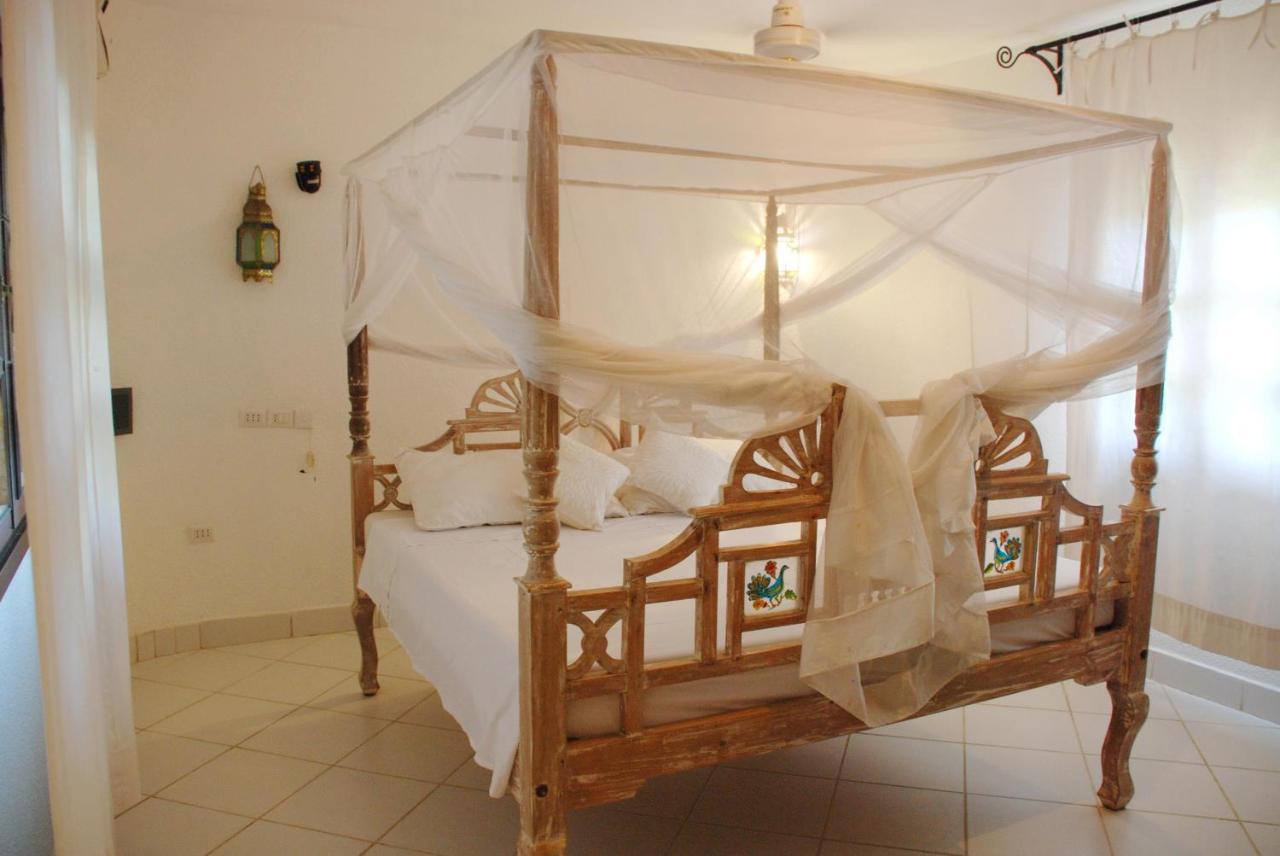 Pashmina House Bed and Breakfast Watamu Buitenkant foto