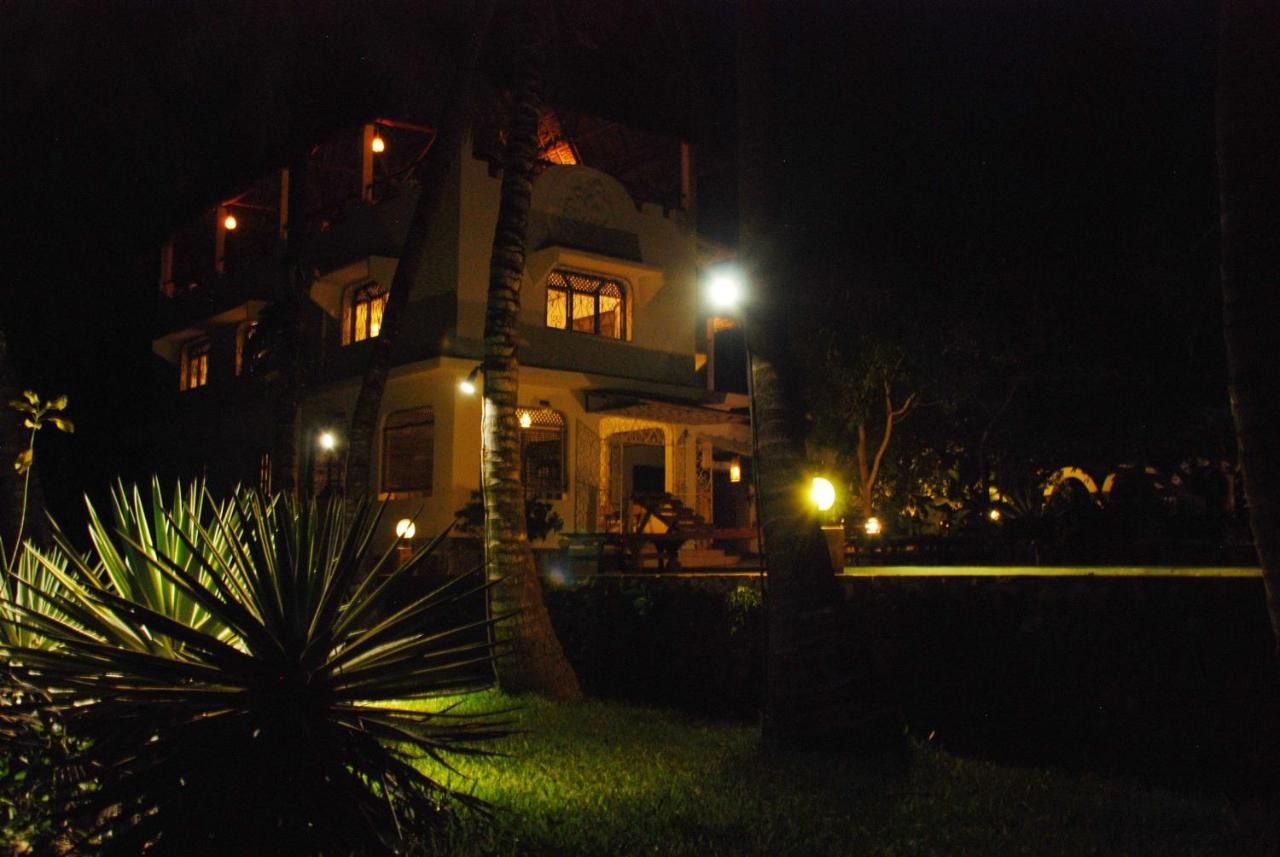 Pashmina House Bed and Breakfast Watamu Buitenkant foto