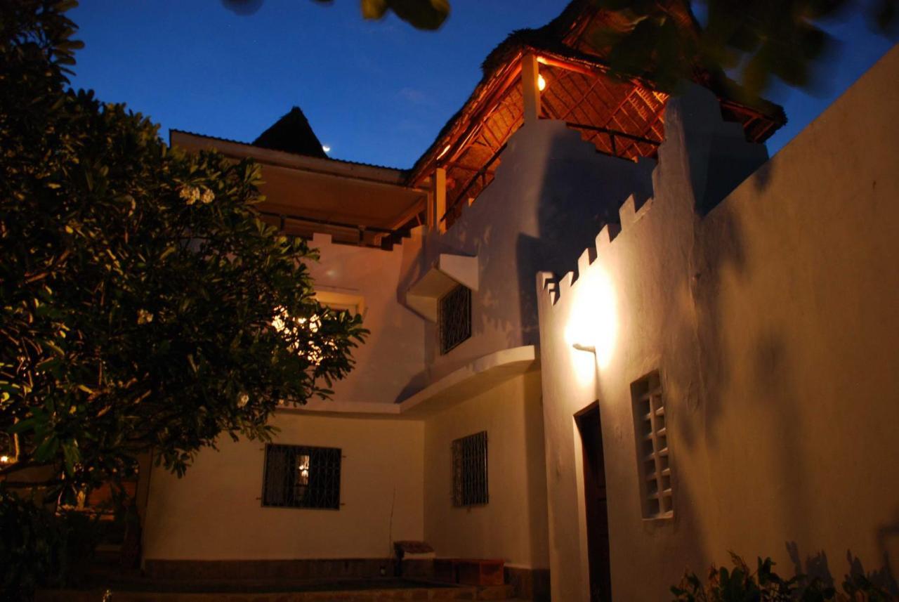 Pashmina House Bed and Breakfast Watamu Buitenkant foto