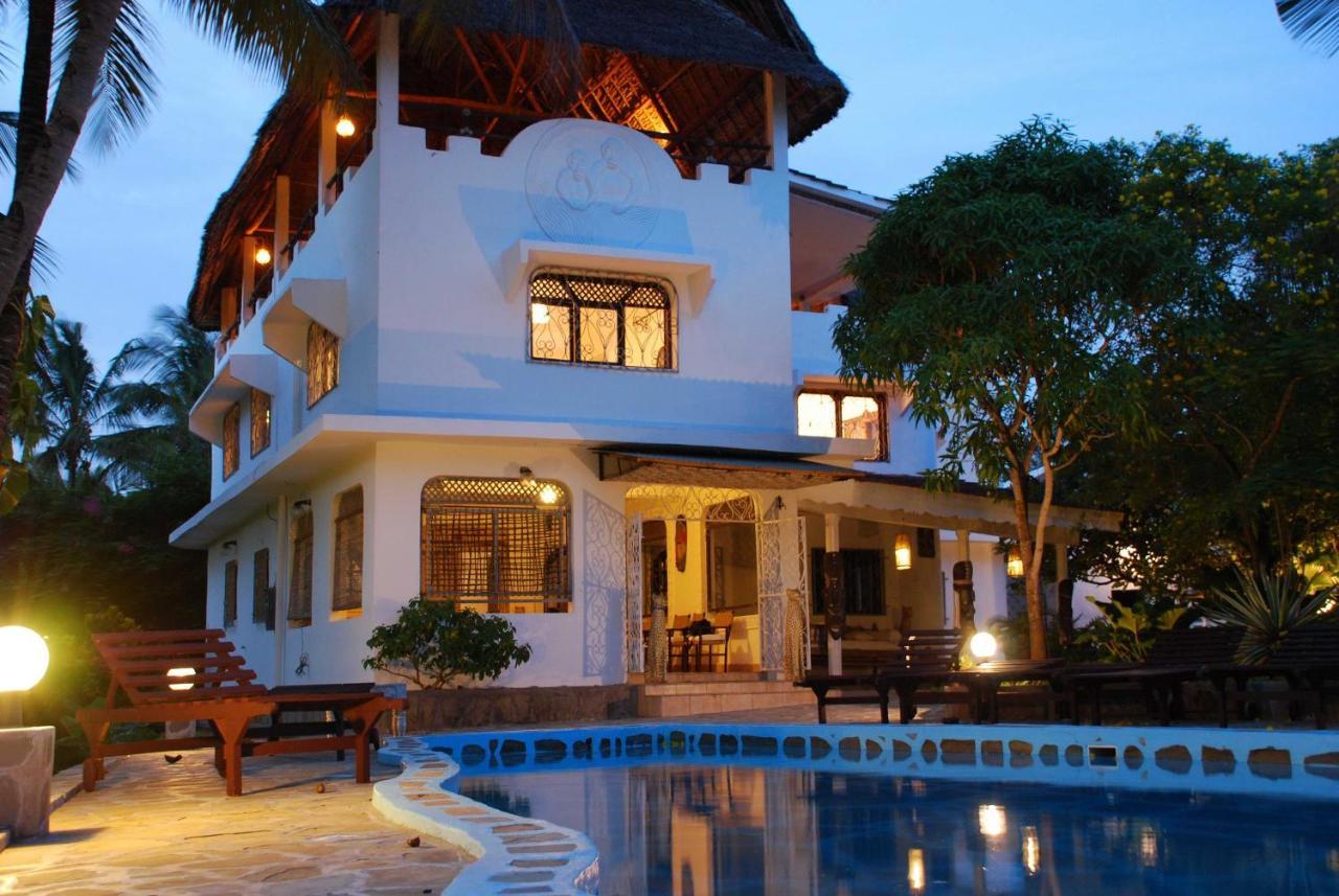 Pashmina House Bed and Breakfast Watamu Buitenkant foto