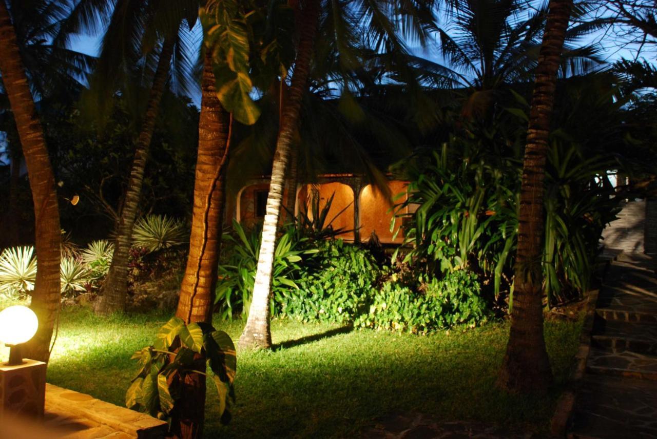 Pashmina House Bed and Breakfast Watamu Buitenkant foto