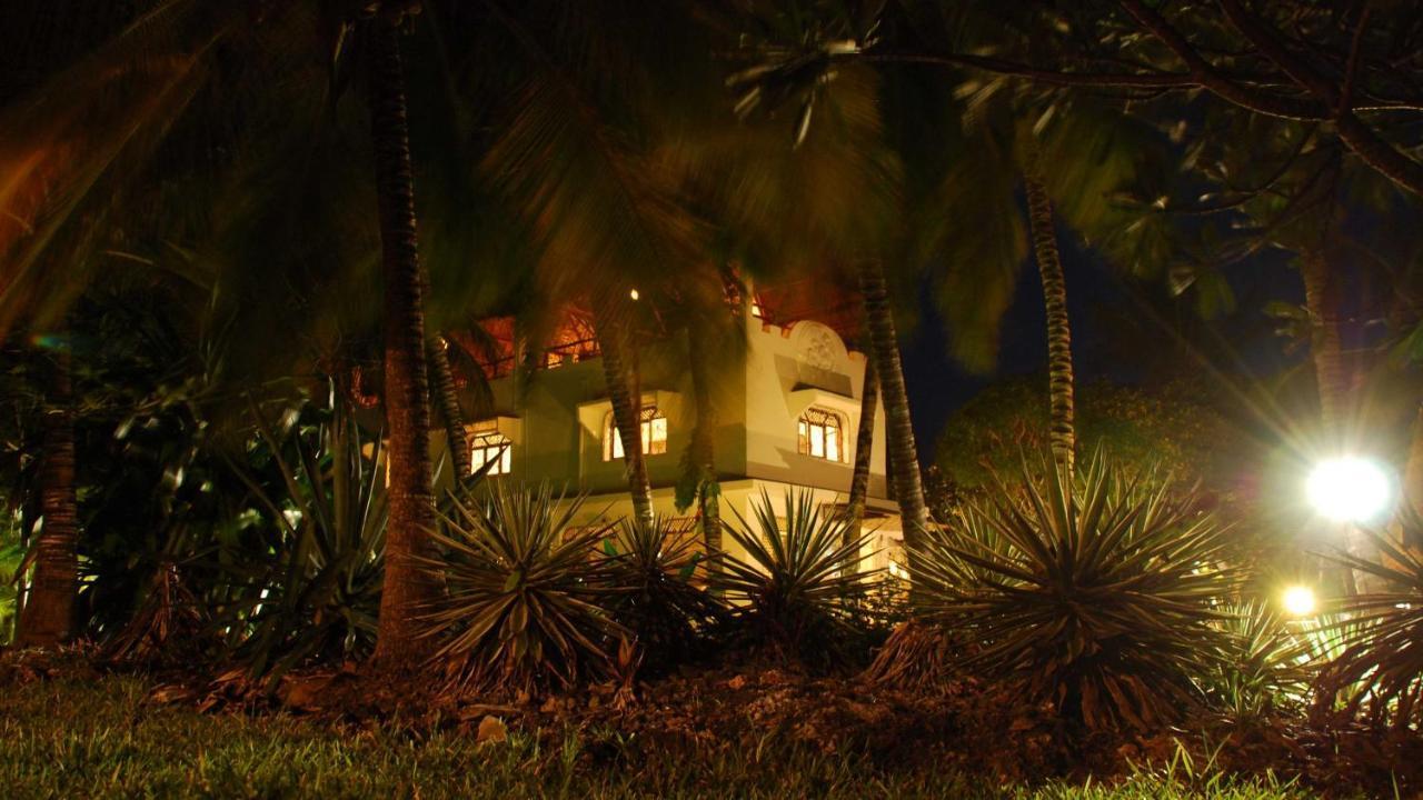 Pashmina House Bed and Breakfast Watamu Buitenkant foto