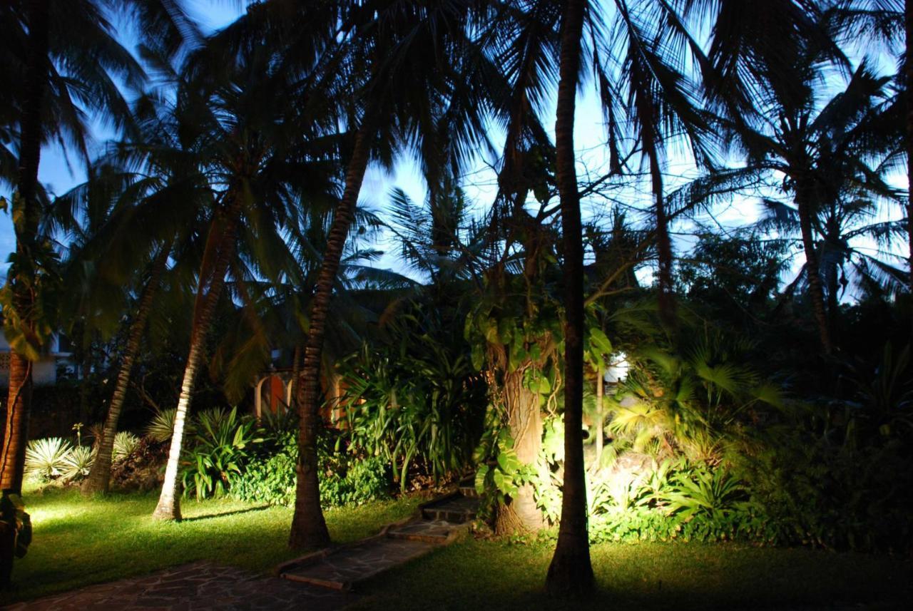 Pashmina House Bed and Breakfast Watamu Buitenkant foto