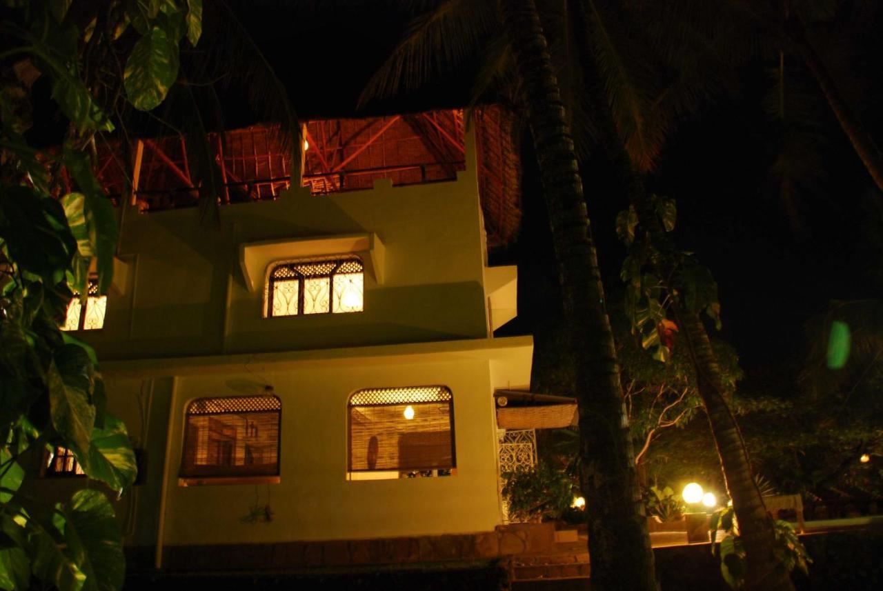 Pashmina House Bed and Breakfast Watamu Buitenkant foto